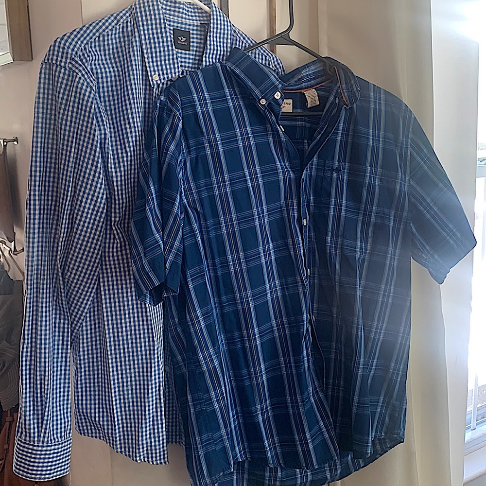 Dockers Large shirts. 1x short sleeve and 1x long sleeve.